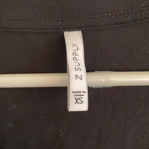 Super soft long black shirt - Picture 2 of 3